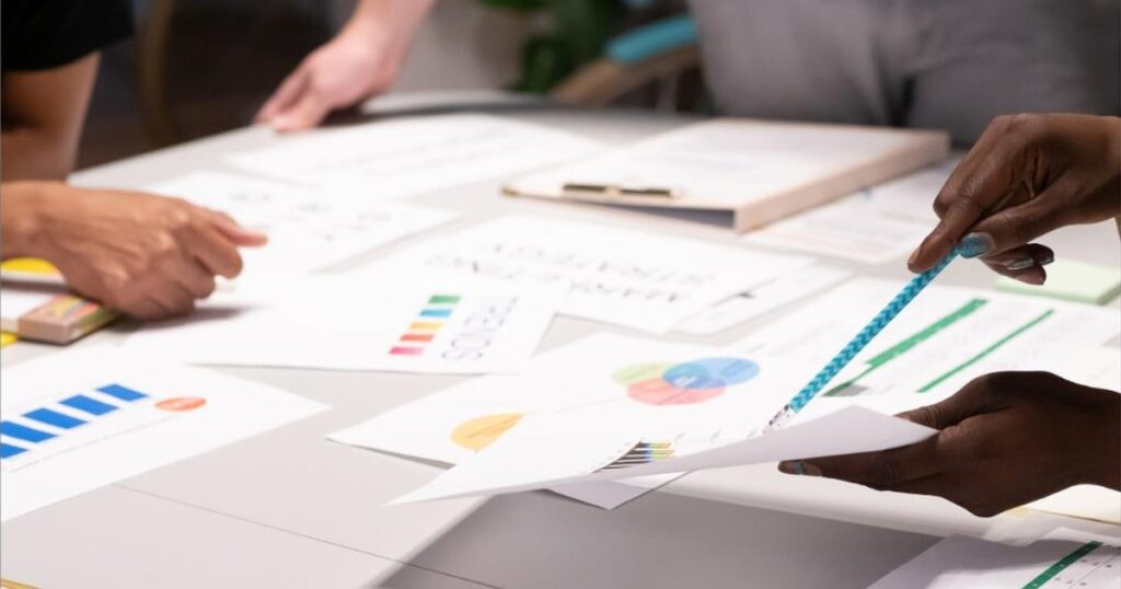 Marketing y Ventas Remoto: Construye tu Equipo de Crecimiento sin Contratar Localmente