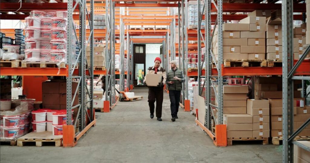 Logística y Operaciones: Cómo un Equipo Remoto Optimiza tu Cadena de Suministro